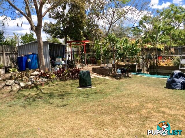 13 Tannadice Court Regents Park QLD 4118