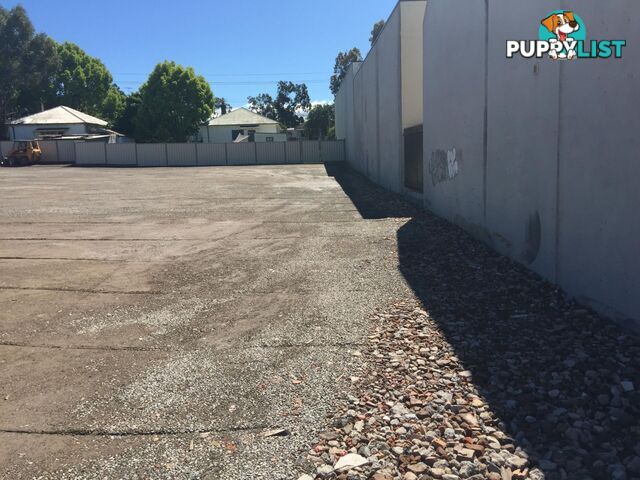 IN2 light industrial property with 3 bed house/office amenities 143 Orchardleigh St Old Guildford NSW 2161