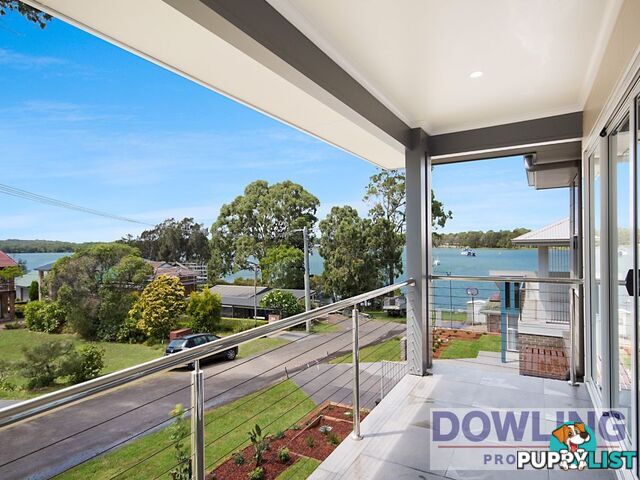 48 Caswell Crescent TANILBA BAY NSW 2319