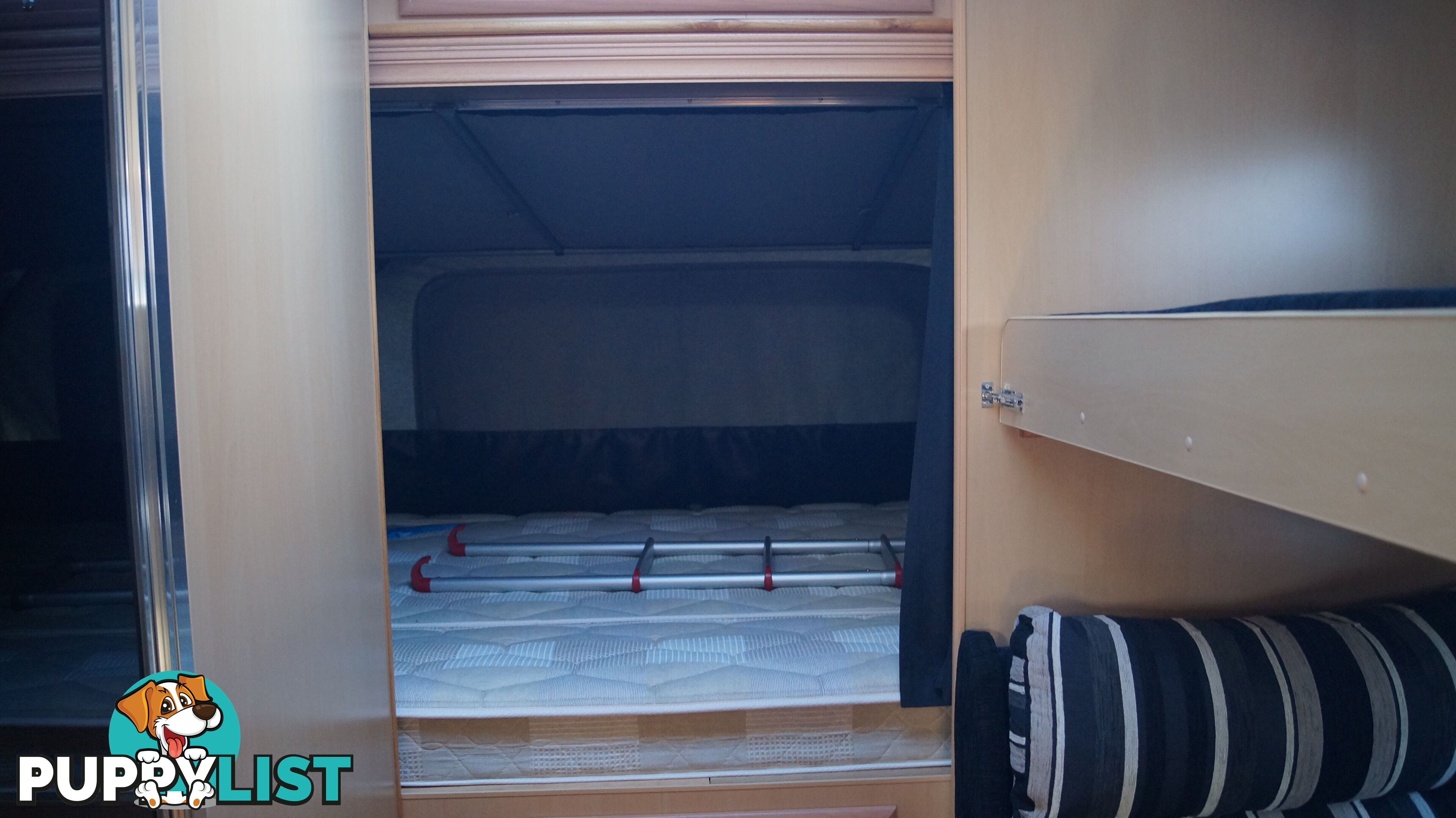 2011 Duet Bunk shower toilet 