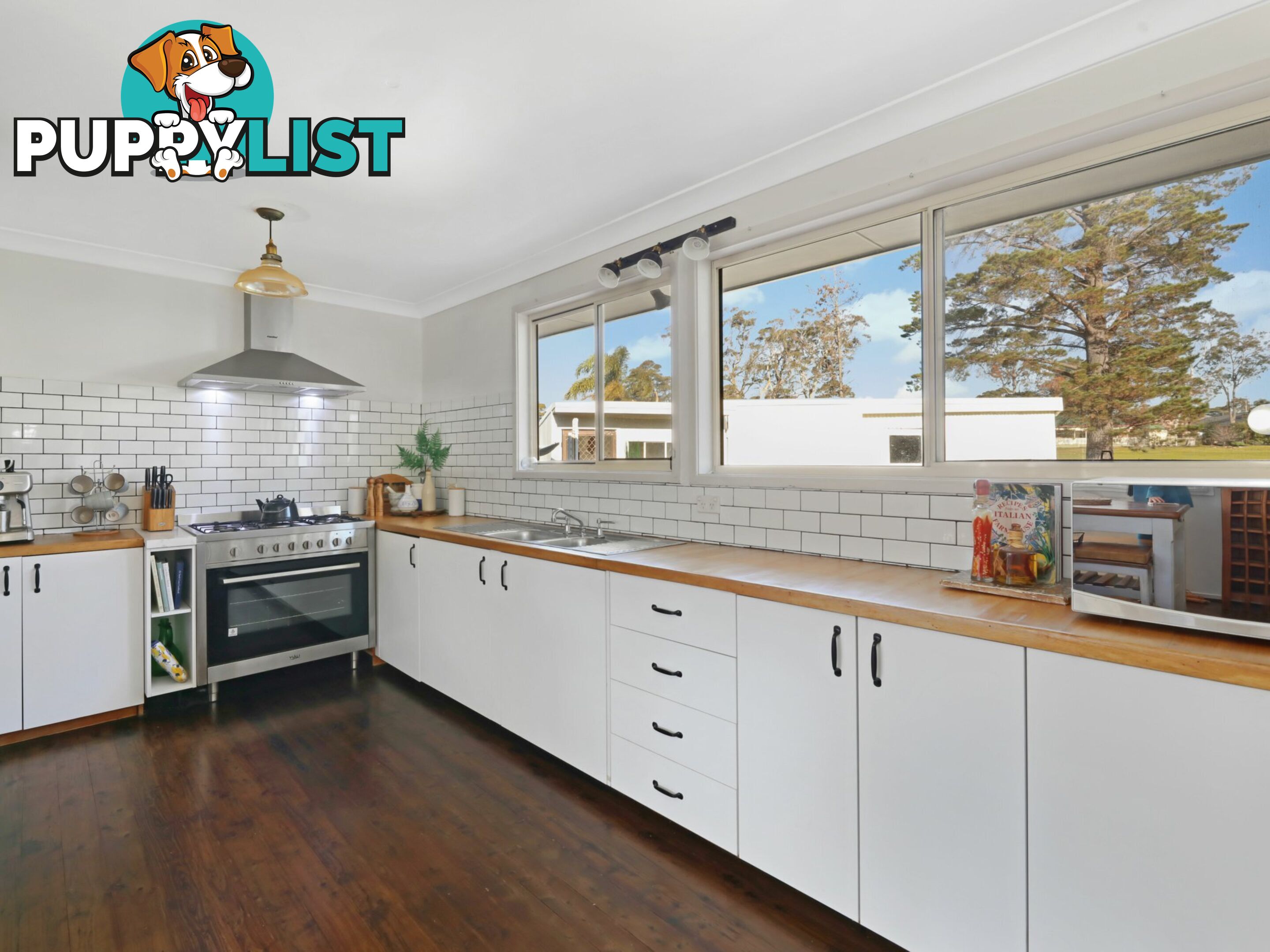 15 Waratah Crescent SANCTUARY POINT NSW 2540