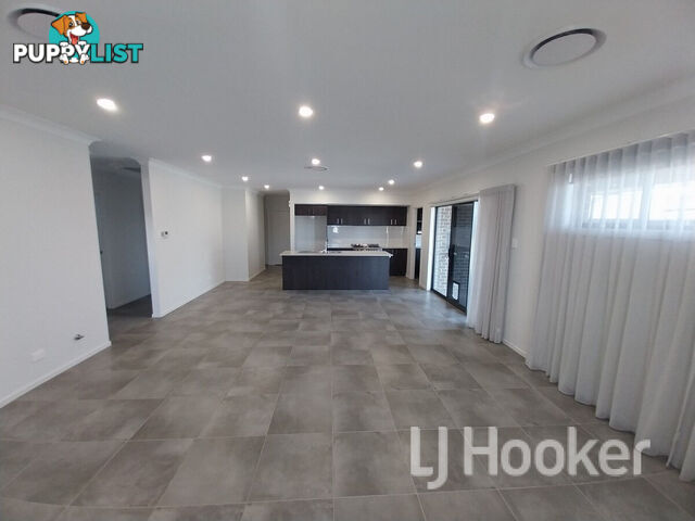 5 Gracilis Rise SOUTH NOWRA NSW 2541