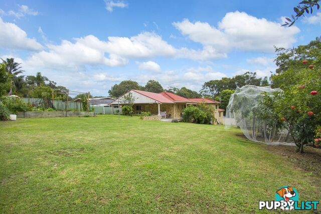 25 Kennedy Crescent DENHAMS BEACH NSW 2536