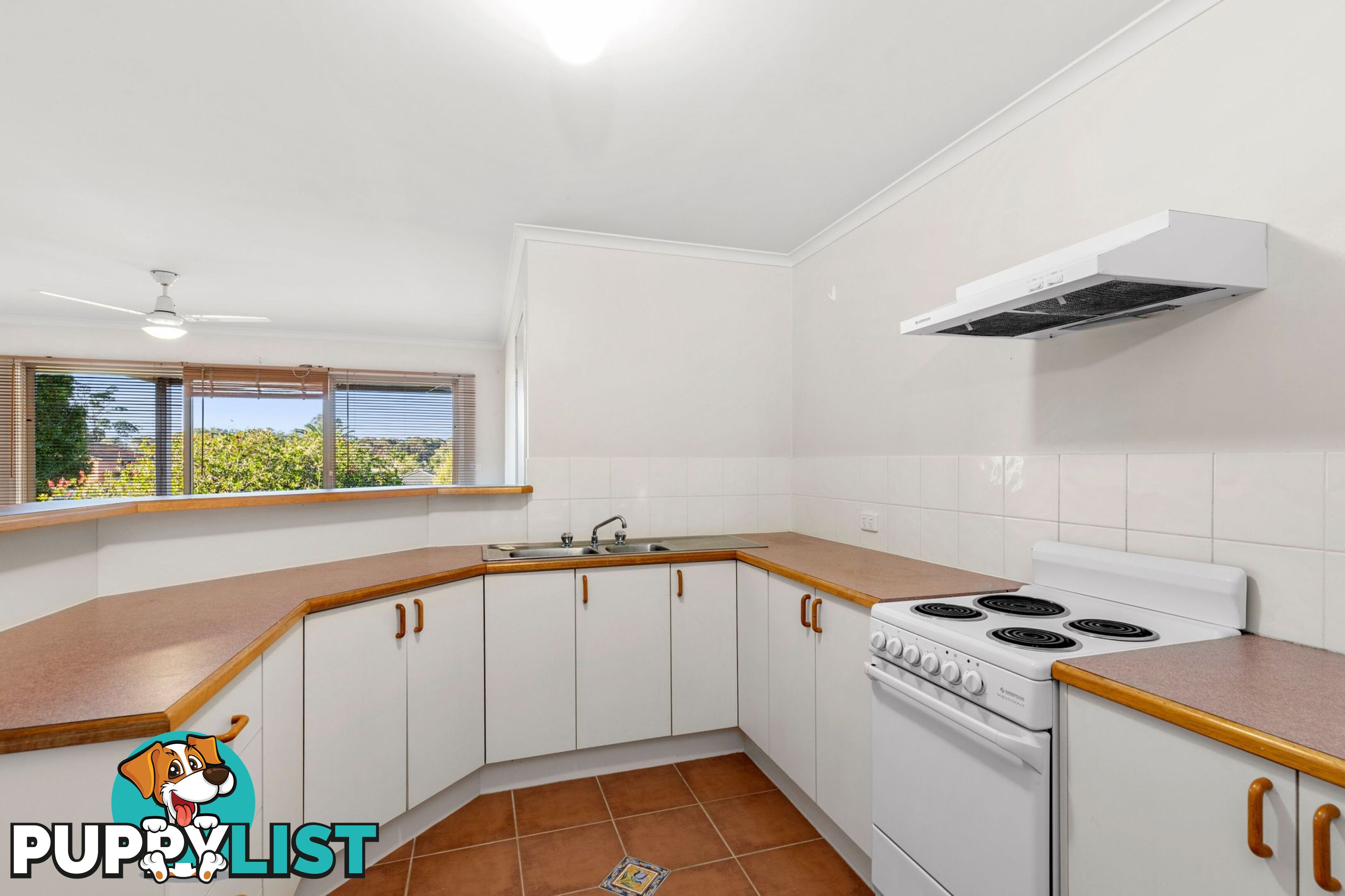 8/15 Eric Fenning Drive SURF BEACH NSW 2536