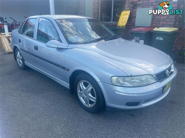 1999 HOLDEN VECTRA GL JS 4D SEDAN