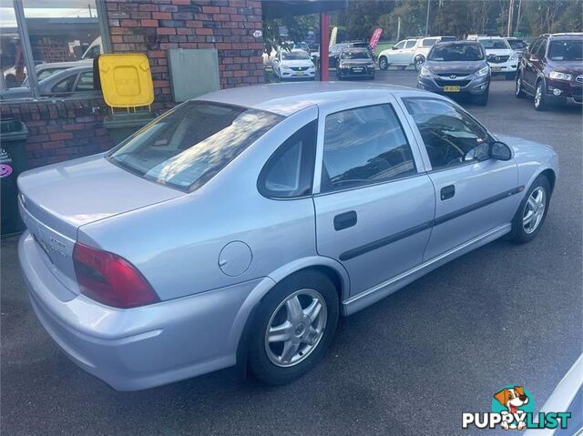 1999 HOLDEN VECTRA GL JS 4D SEDAN