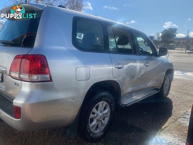 2007 TOYOTA LANDCRUISER GXL (4X4) VDJ200R SUV, 4 DOORS, 8 SEATS