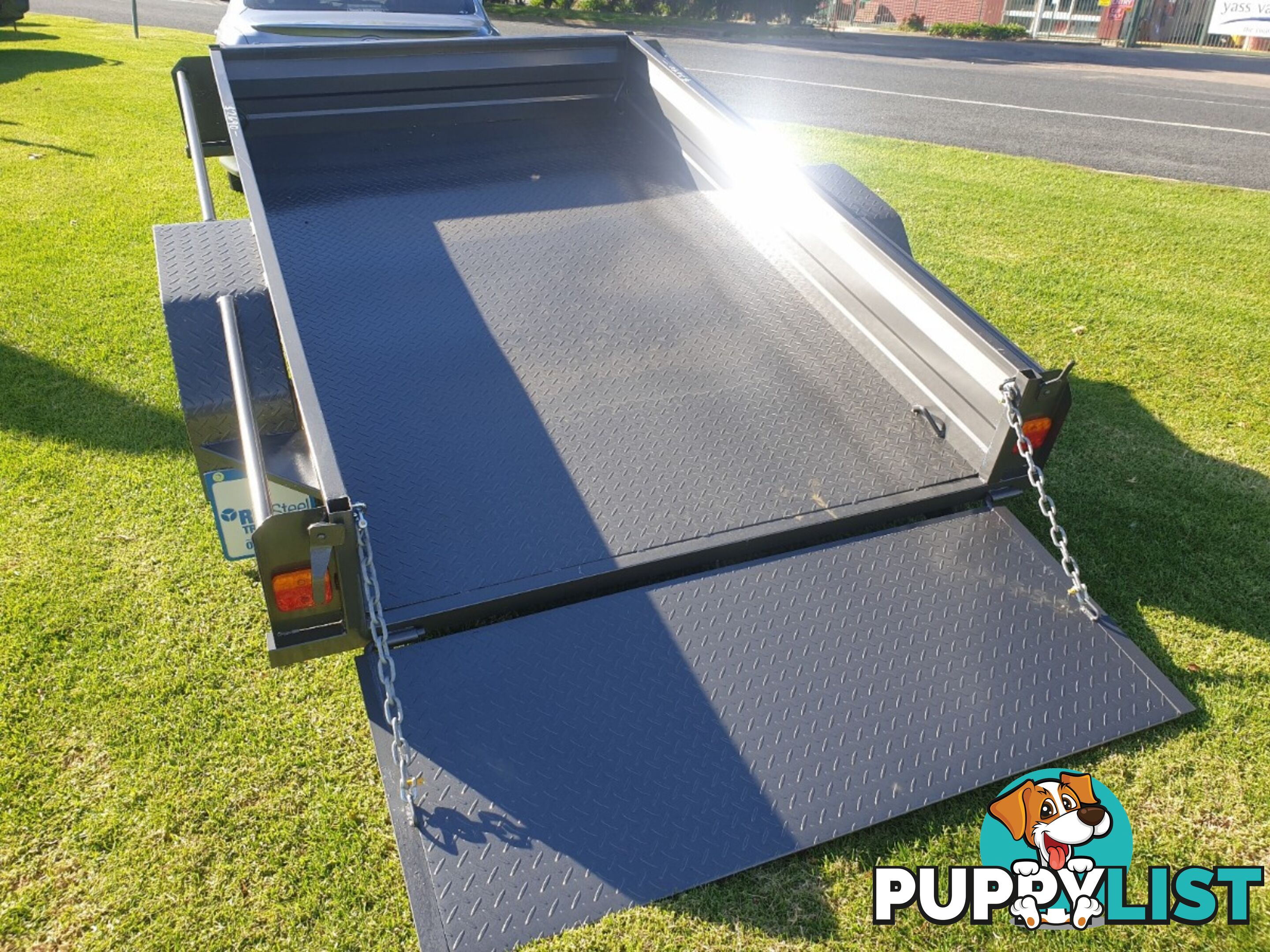 AUSTRAILER 8 X 5 MANUAL TIPPER TRAILER (NEW)