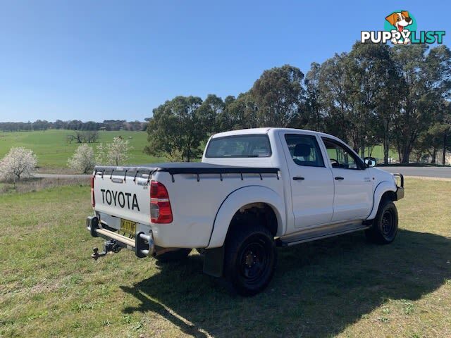 2013 TOYOTA HILUX SR (4X4) KUN26R MY14 UTE TRAY, 4 DOORS, 5 SEATS