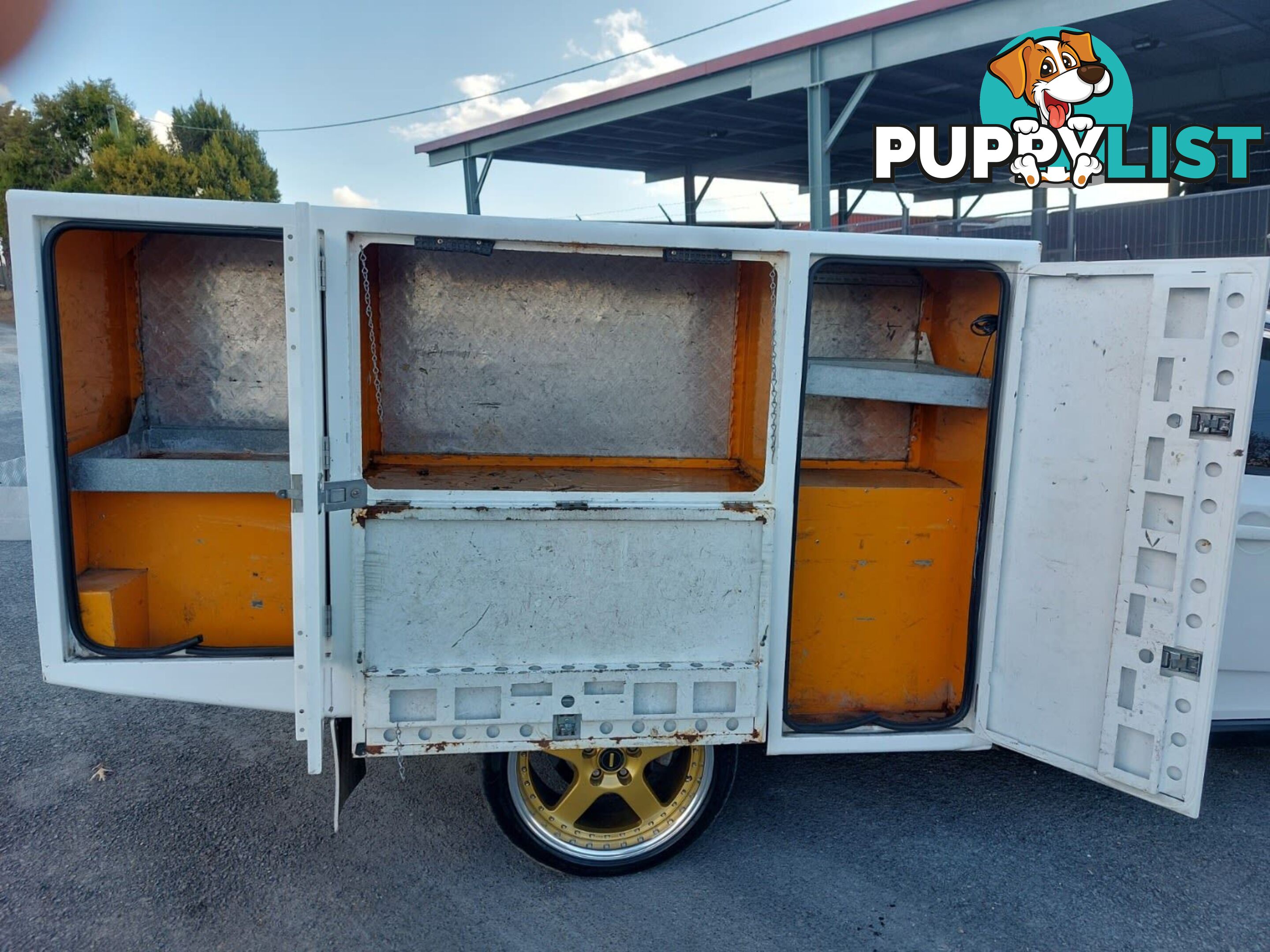 2010 FORD FALCON (LPG) FG UTE TRAY, 2 DOORS, 2 SEATS