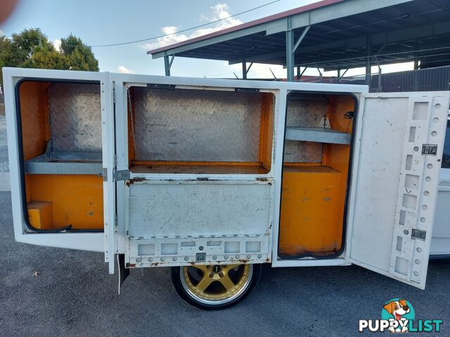 2010 FORD FALCON (LPG) FG UTE TRAY, 2 DOORS, 2 SEATS