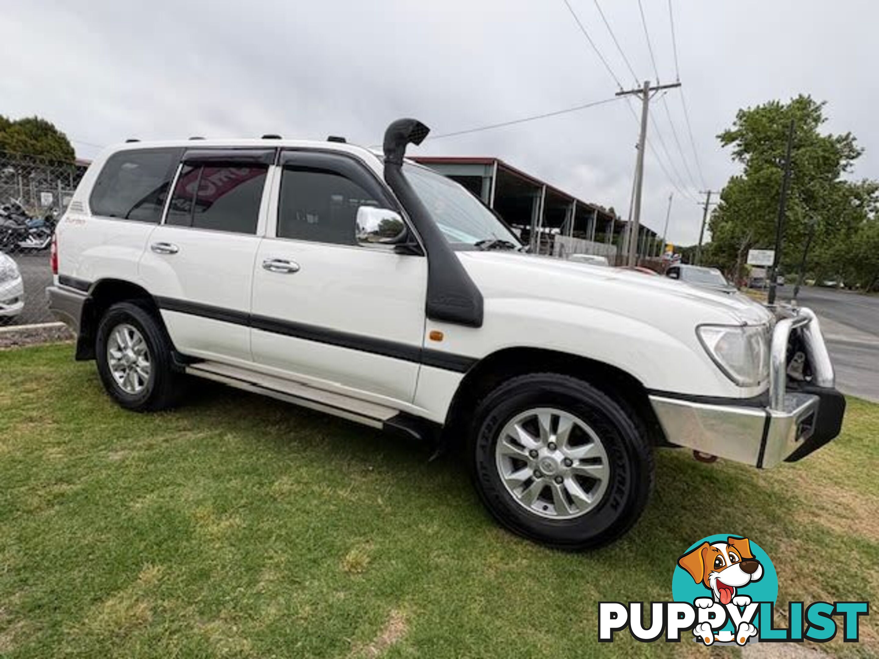 2003 TOYOTA LANDCRUISER (4X4)  WAGON, 5 DOORS, 7 SEATS