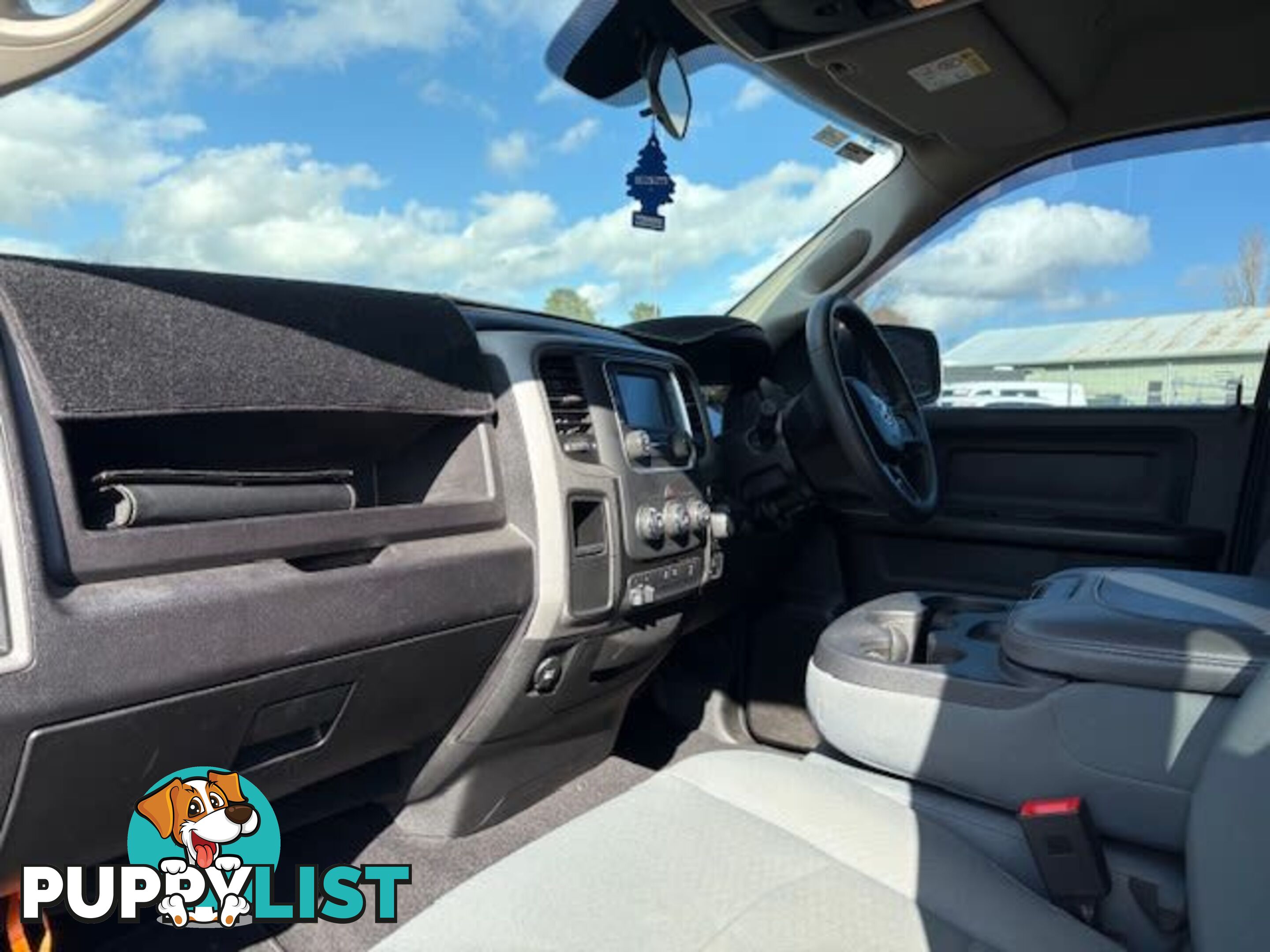 2019 RAM 1500 EXPRESS (4X4) BLACK PACK MY18 UTE TRAY, 4 DOORS, 5 SEATS