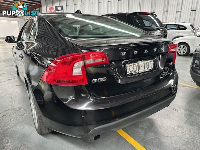 2011 VOLVO S60 T5 F SEDAN, 4 DOORS, 5 SEATS