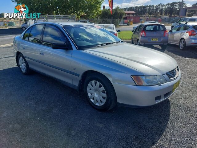 2004 HOLDEN COMMODORE EXECUTIVE VYII SEDAN, 4 DOORS, 5 SEATS