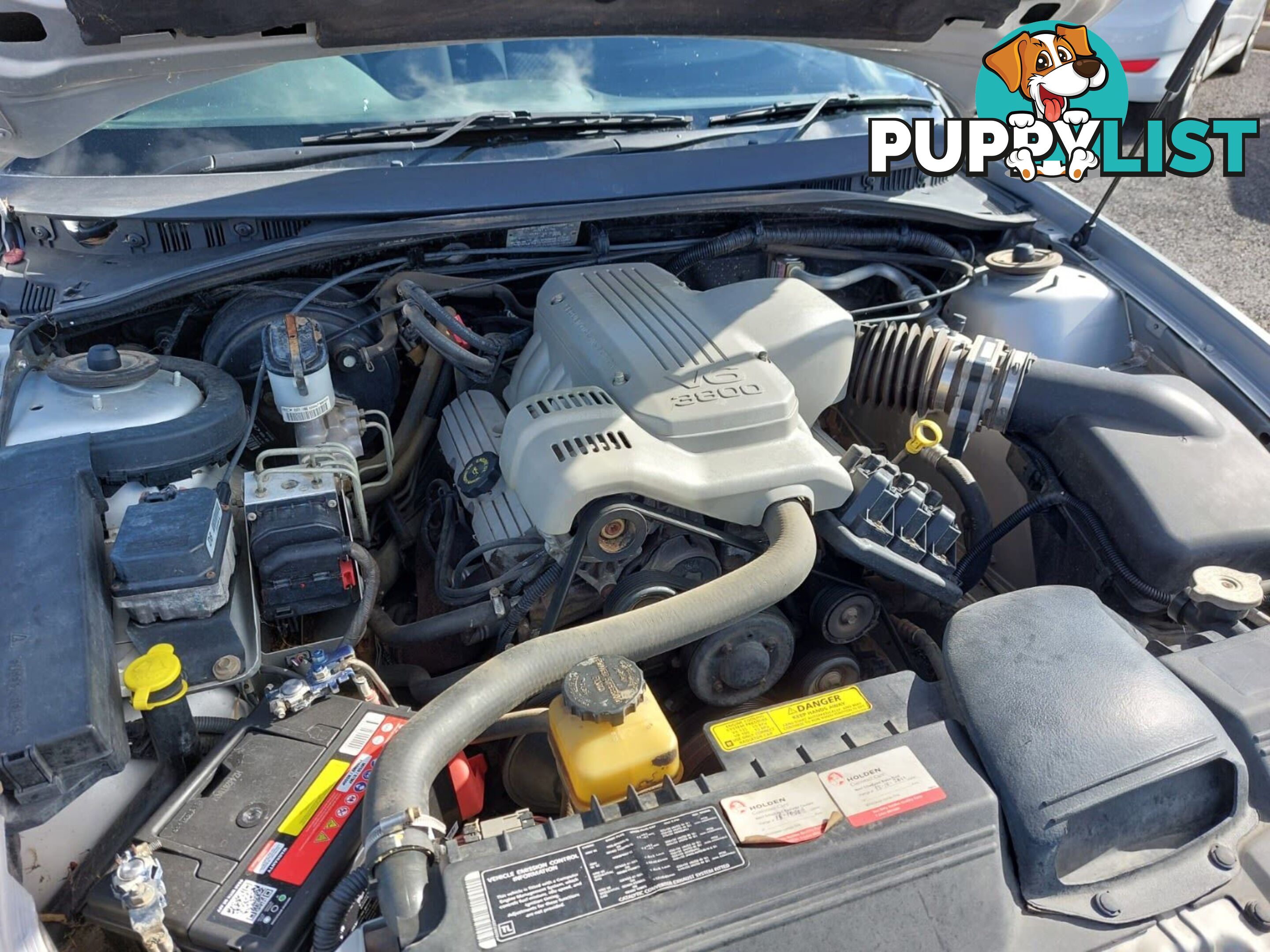 2004 HOLDEN COMMODORE EXECUTIVE VYII SEDAN, 4 DOORS, 5 SEATS