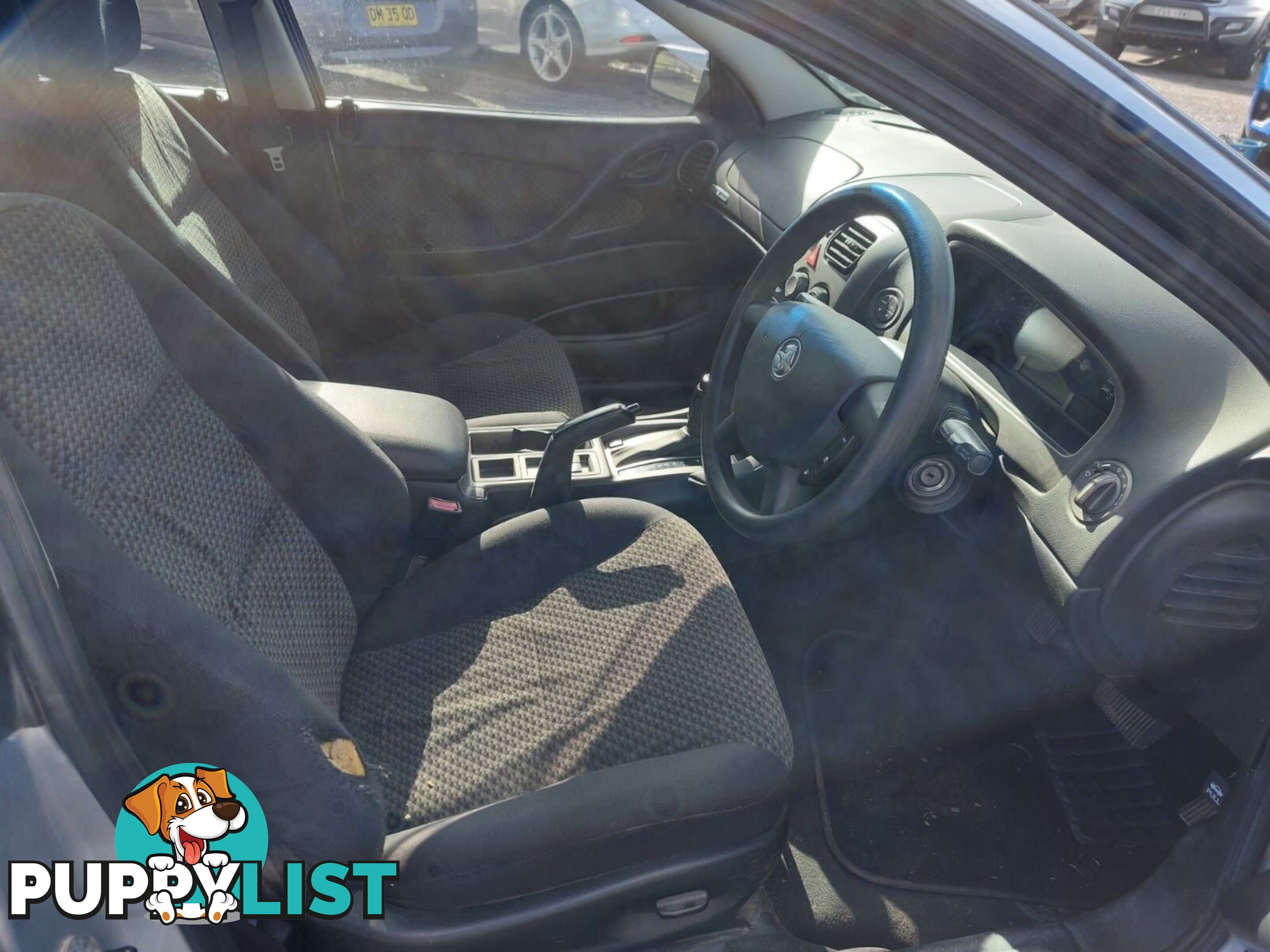 2004 HOLDEN COMMODORE EXECUTIVE VYII SEDAN, 4 DOORS, 5 SEATS