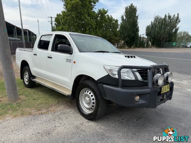 2014 TOYOTA HILUX SR (4X4) KUN26R MY12 UTE TRAY, 4 DOORS, 5 SEATS