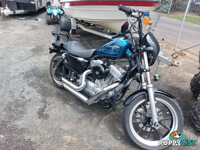 2010 Harley-Davidson SuperLow 883 (XL883L) 