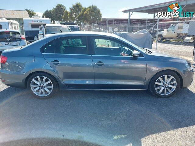 2012 VOLKSWAGEN JETTA 118 TSI COMFORTLINE 1KM MY13 SEDAN, 4 DOORS, 5 SEATS