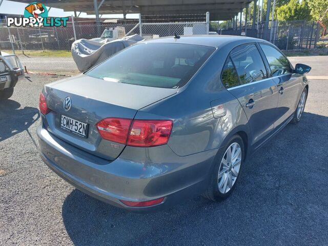 2012 VOLKSWAGEN JETTA 118 TSI COMFORTLINE 1KM MY13 SEDAN, 4 DOORS, 5 SEATS