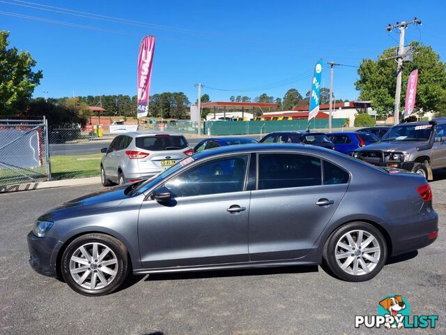 2012 VOLKSWAGEN JETTA 118 TSI COMFORTLINE 1KM MY13 SEDAN, 4 DOORS, 5 SEATS