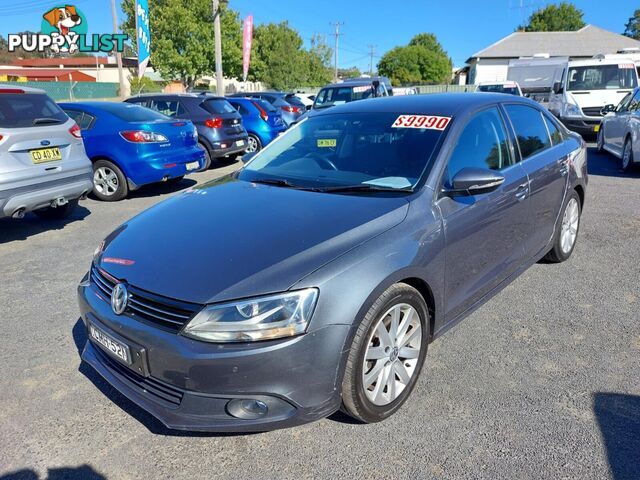 2012 VOLKSWAGEN JETTA 118 TSI COMFORTLINE 1KM MY13 SEDAN, 4 DOORS, 5 SEATS