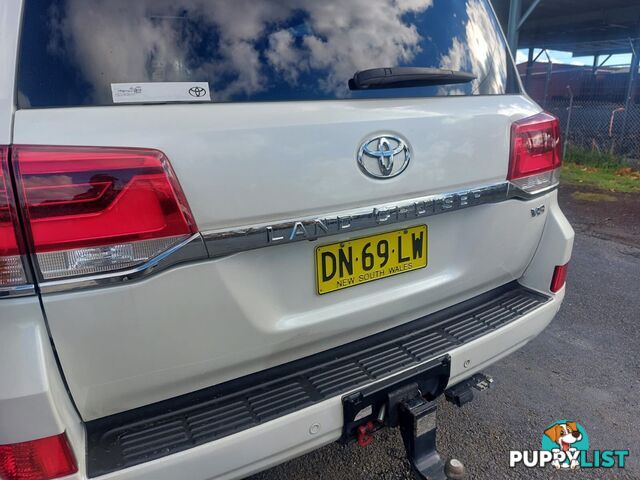 2015 TOYOTA LANDCRUISER VX (4X4) VDJ200R MY13 SUV, 4 DOORS, 8 SEATS
