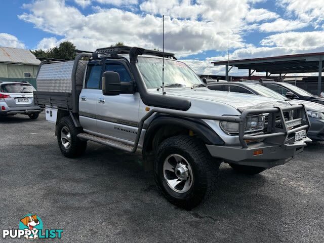 1995 TOYOTA LANDCRUISER GXL (4X4)  SUV, 4 DOORS, 8 SEATS