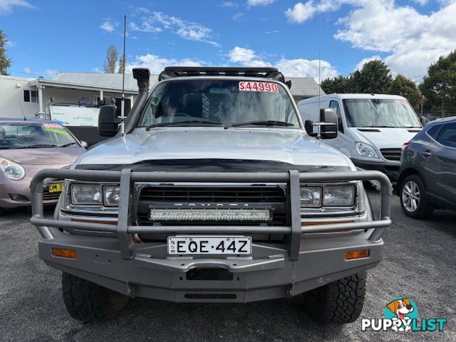 1995 TOYOTA LANDCRUISER GXL (4X4)  SUV, 4 DOORS, 8 SEATS