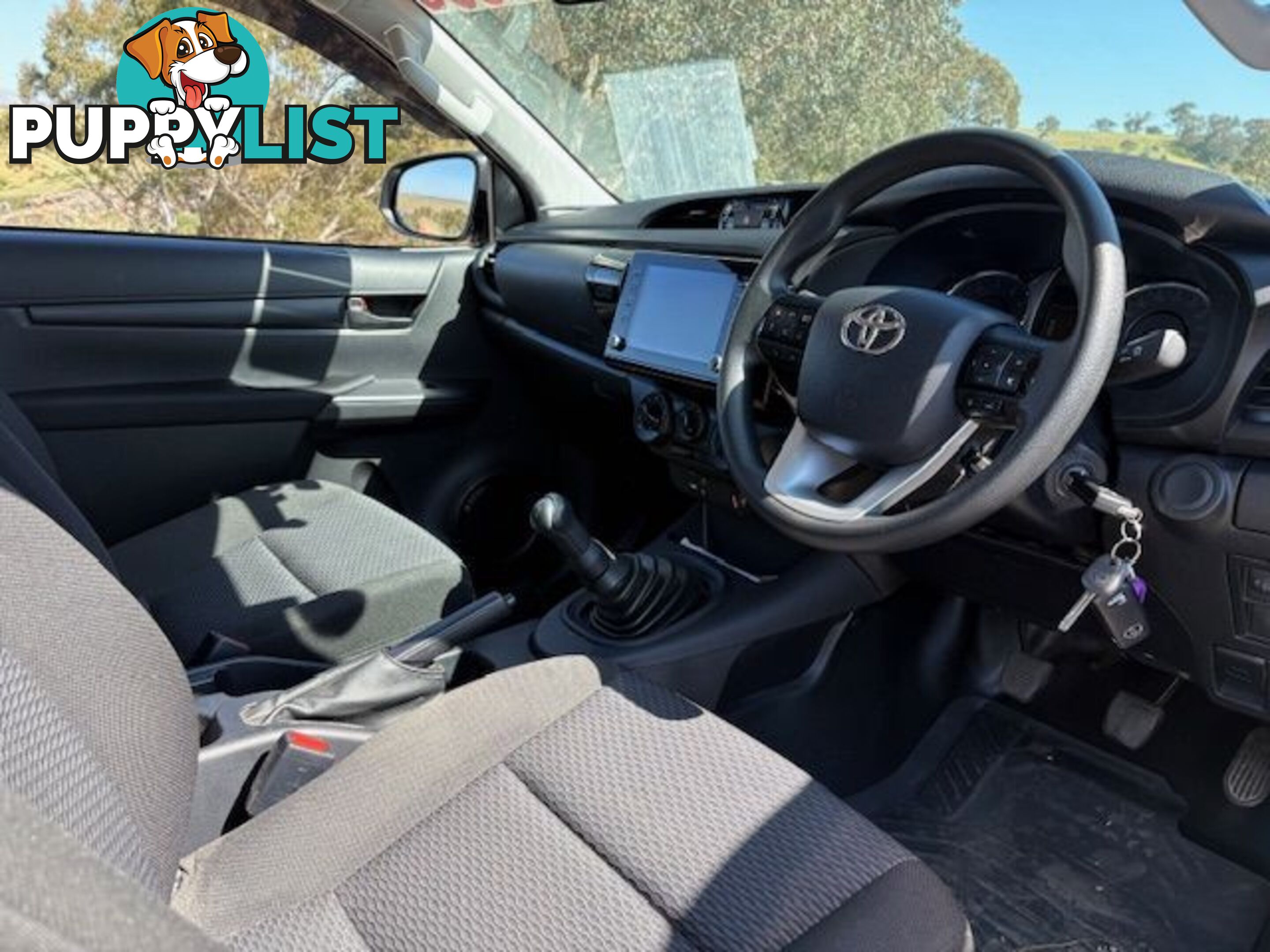 2022 TOYOTA HILUX WORKMATE (4X2) TGN121R UTE TRAY, 2 DOORS, 2 SEATS