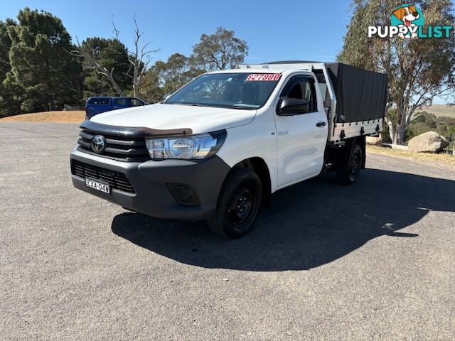 2022 TOYOTA HILUX WORKMATE (4X2) TGN121R UTE TRAY, 2 DOORS, 2 SEATS