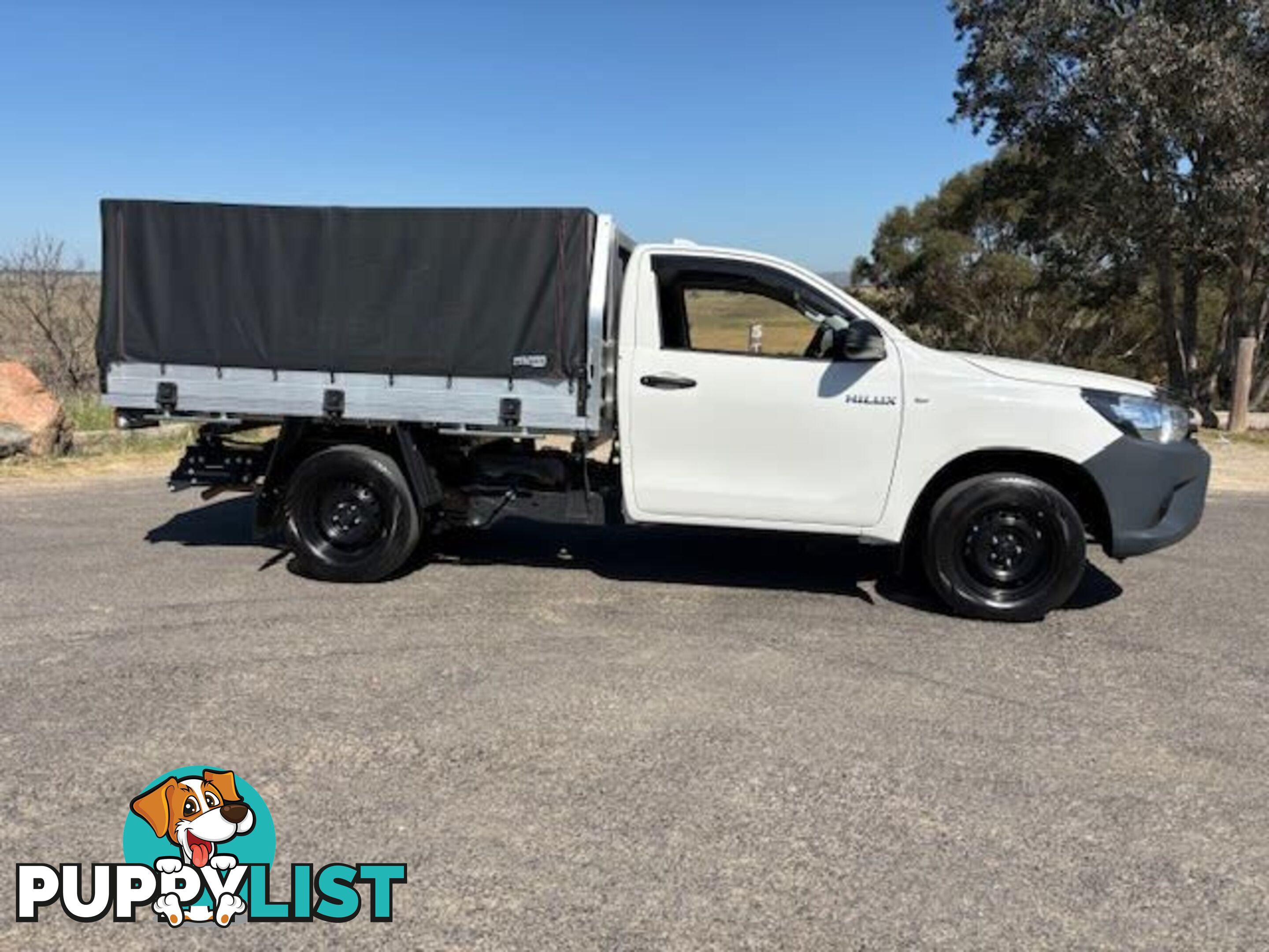 2022 TOYOTA HILUX WORKMATE (4X2) TGN121R UTE TRAY, 2 DOORS, 2 SEATS