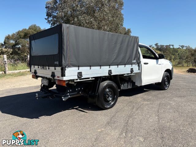 2022 TOYOTA HILUX WORKMATE (4X2) TGN121R UTE TRAY, 2 DOORS, 2 SEATS