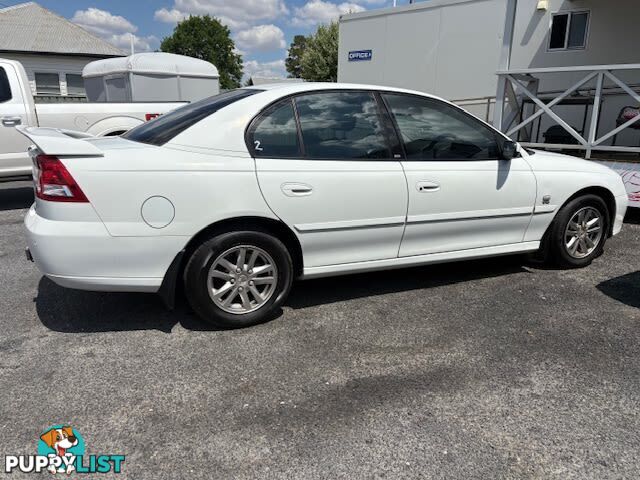 2004 HOLDEN COMMODORE ACCLAIM VYII SEDAN, 4 DOORS, 5 SEATS