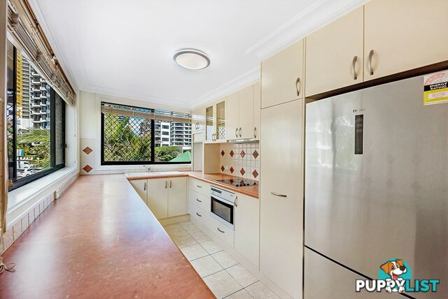 8/8 Queensland Avenue BROADBEACH QLD 4218