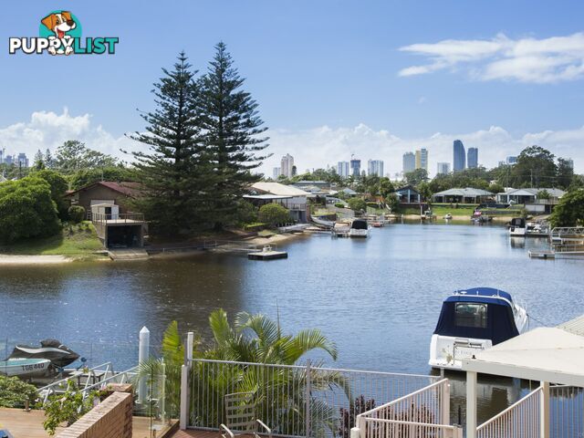 25 Sophie Ave BROADBEACH WATERS QLD 4218