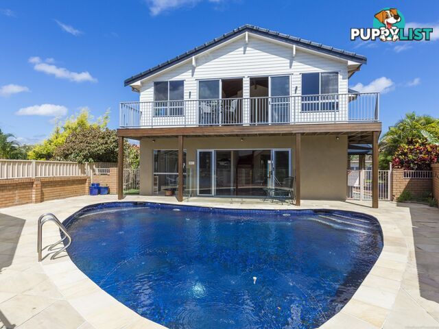 25 Sophie Ave BROADBEACH WATERS QLD 4218