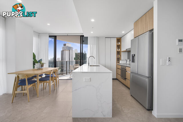 1801 28-30 Second Avenue Broadbeach QLD 4218