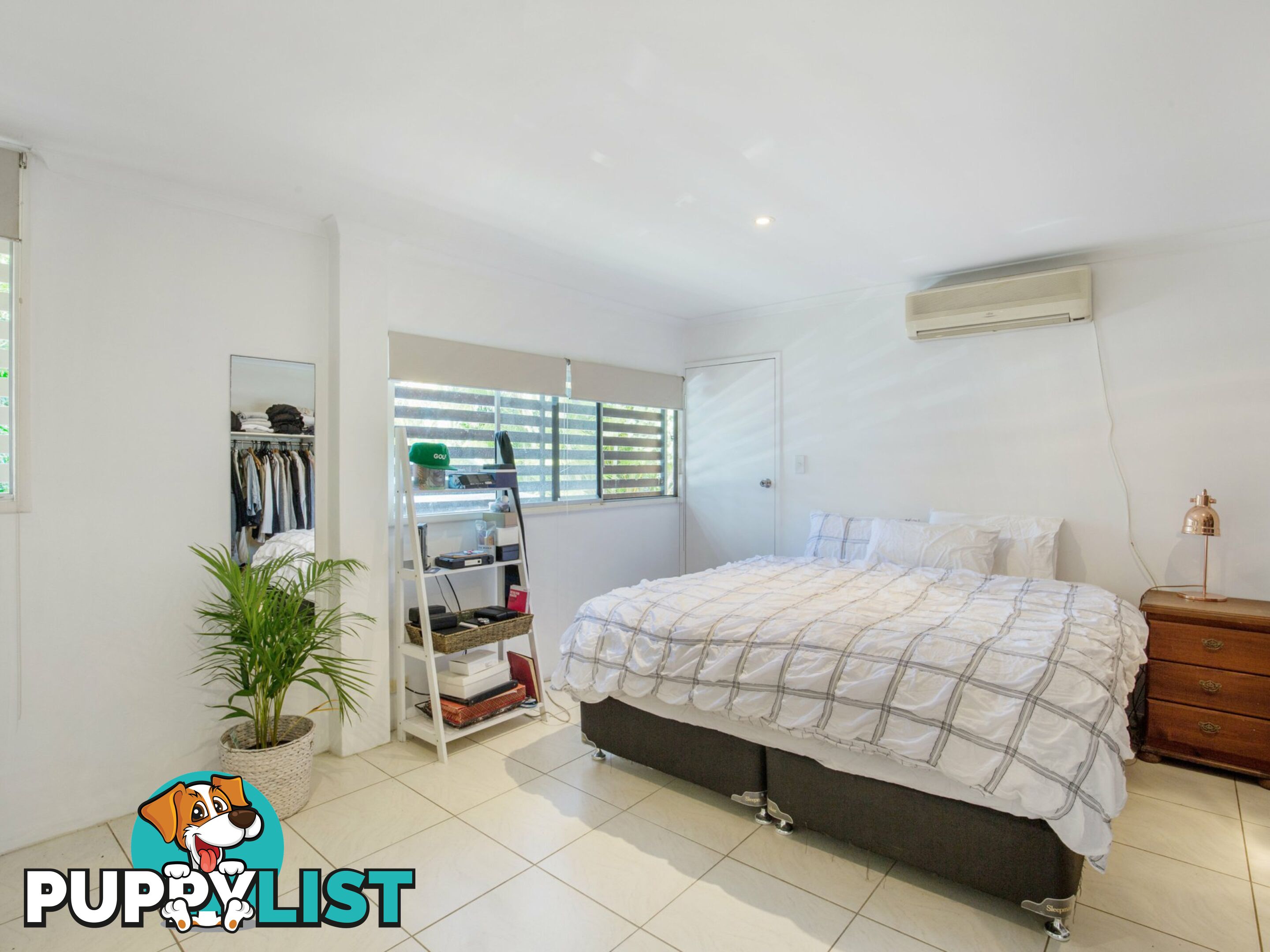 80 Monaco St BROADBEACH WATERS QLD 4218