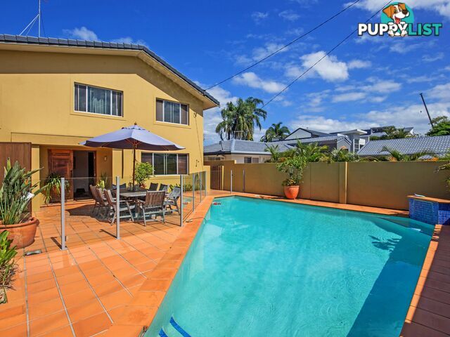 80 Monaco St BROADBEACH WATERS QLD 4218