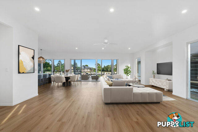 8 Kookaburra Crt SOUTH STRADBROKE QLD 4216