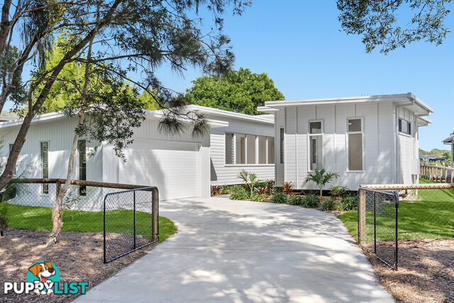 8 Kookaburra Crt SOUTH STRADBROKE QLD 4216