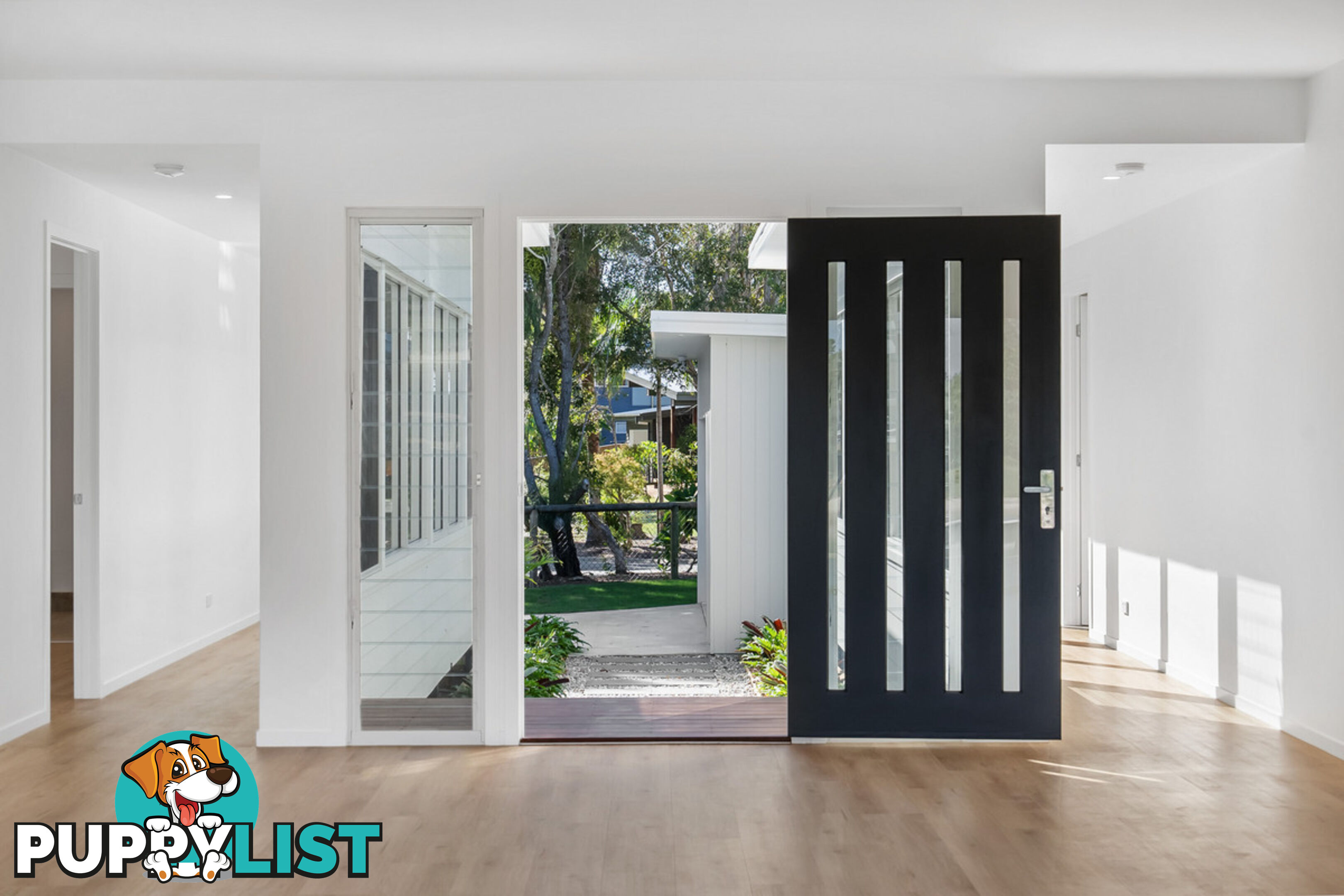 8 Kookaburra Crt SOUTH STRADBROKE QLD 4216