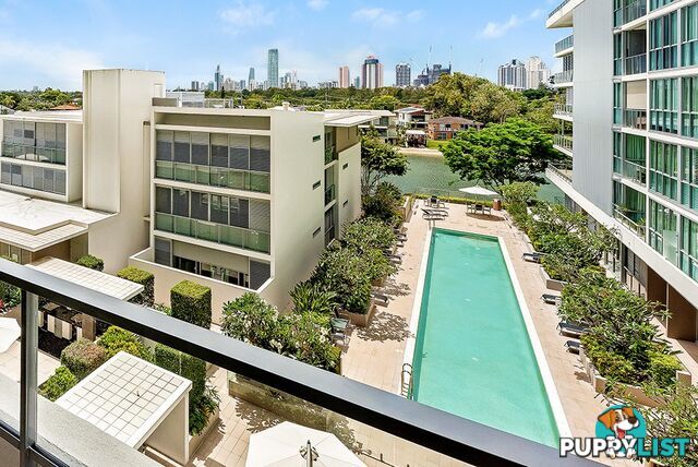 2318/33 T E Peters Drive BROADBEACH WATERS QLD 4218