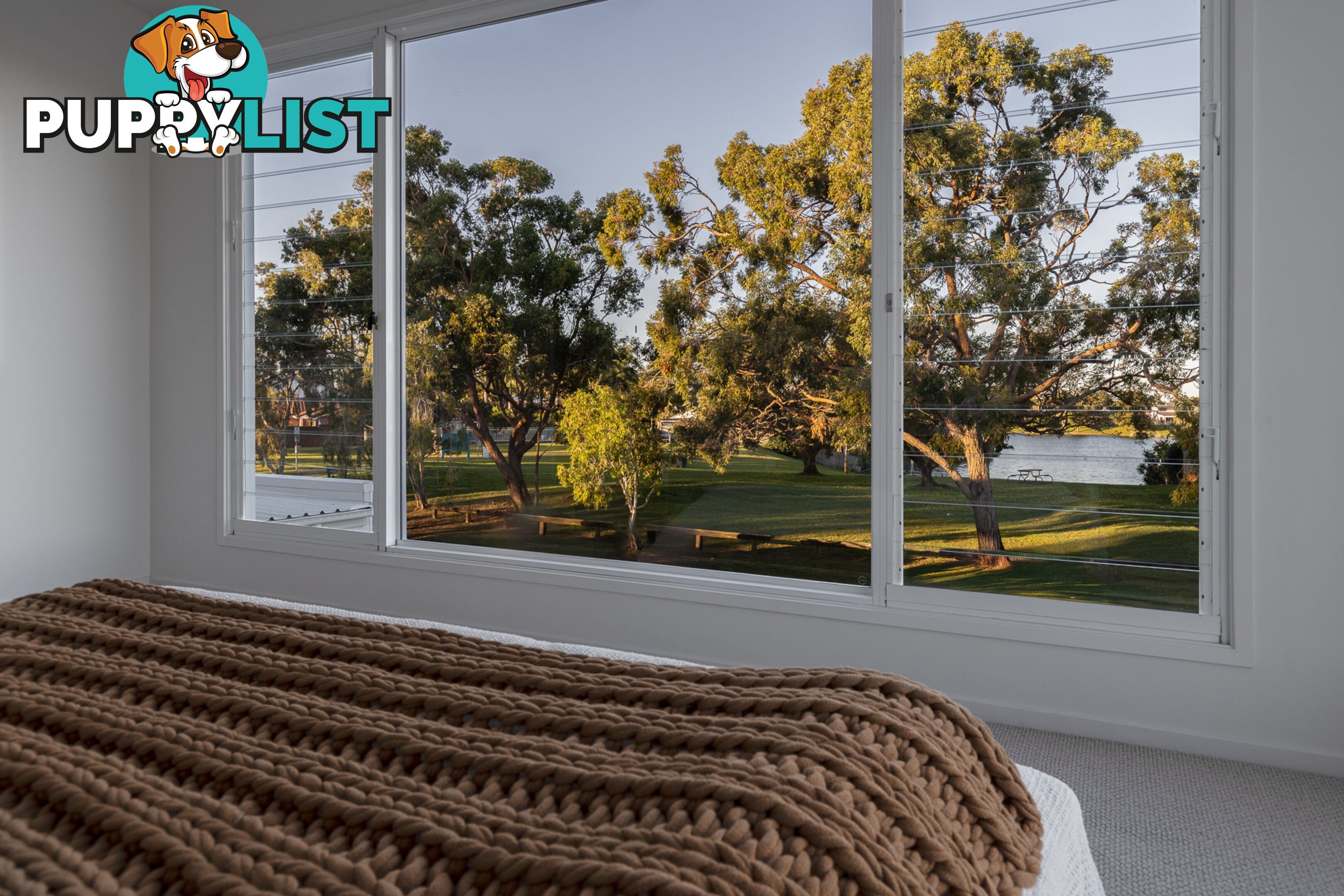 1 Tween Court Mermaid Waters QLD 4218