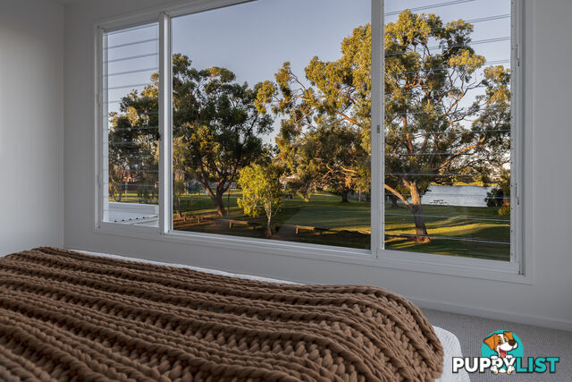 1 Tween Court Mermaid Waters QLD 4218