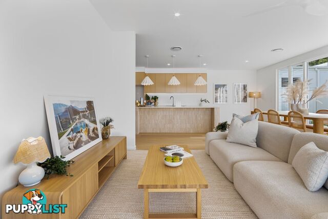 1 Tween Court Mermaid Waters QLD 4218