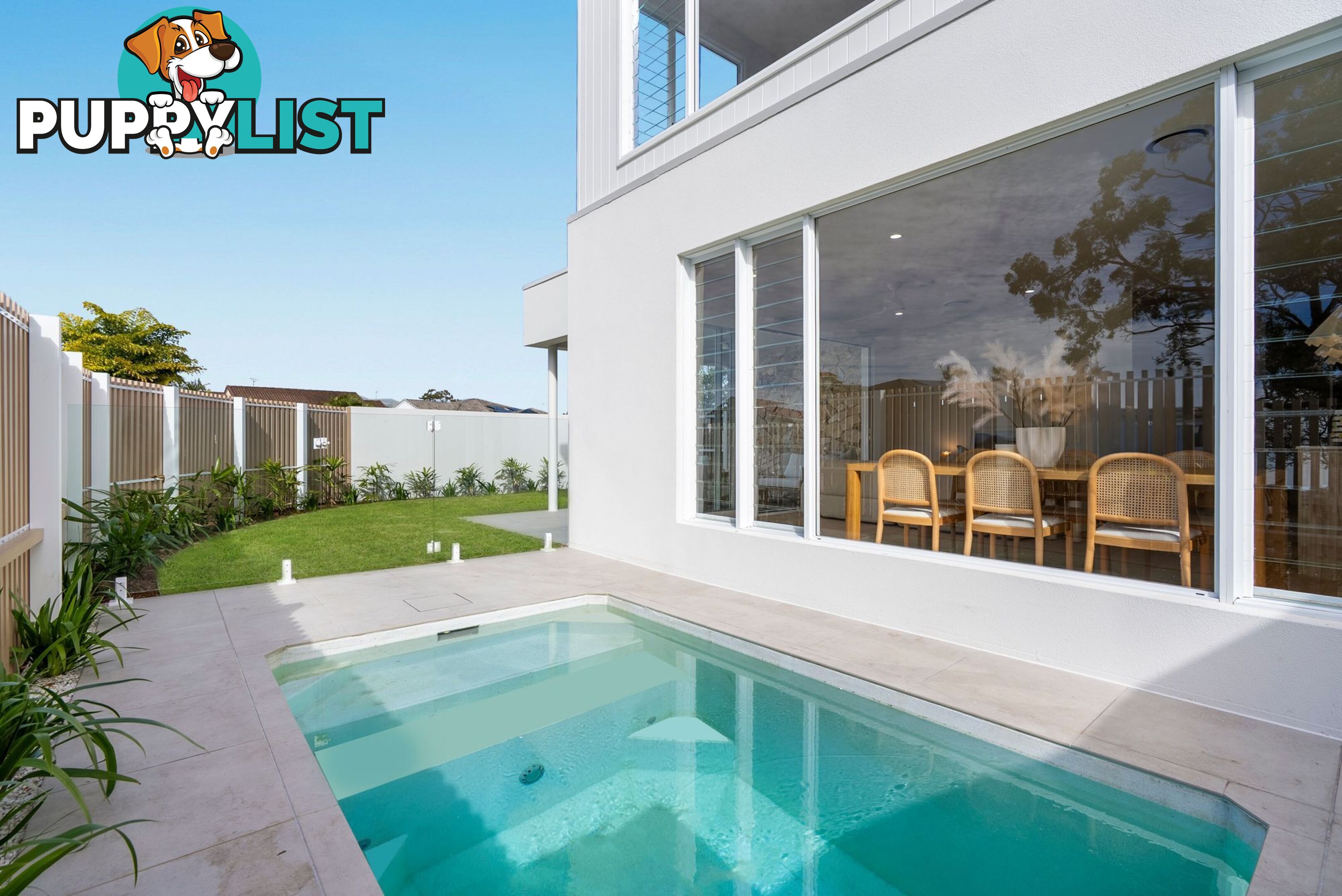 1 Tween Court Mermaid Waters QLD 4218