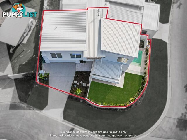 1 Tween Court Mermaid Waters QLD 4218